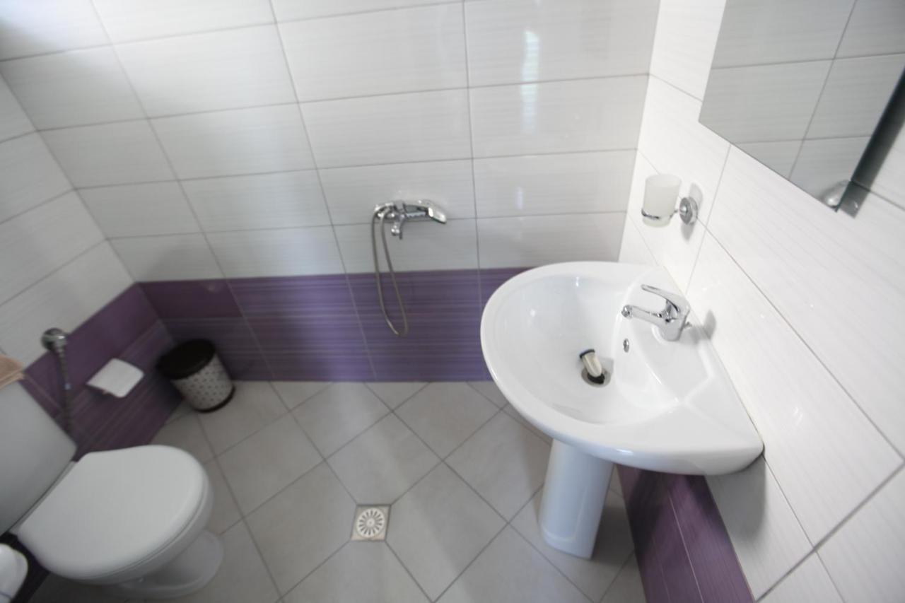Vila Flavin 2 * Ksamil